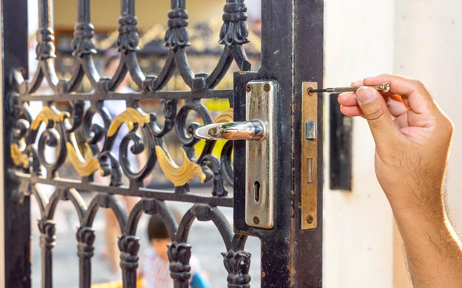 un serrurier d'urgence Montreuil